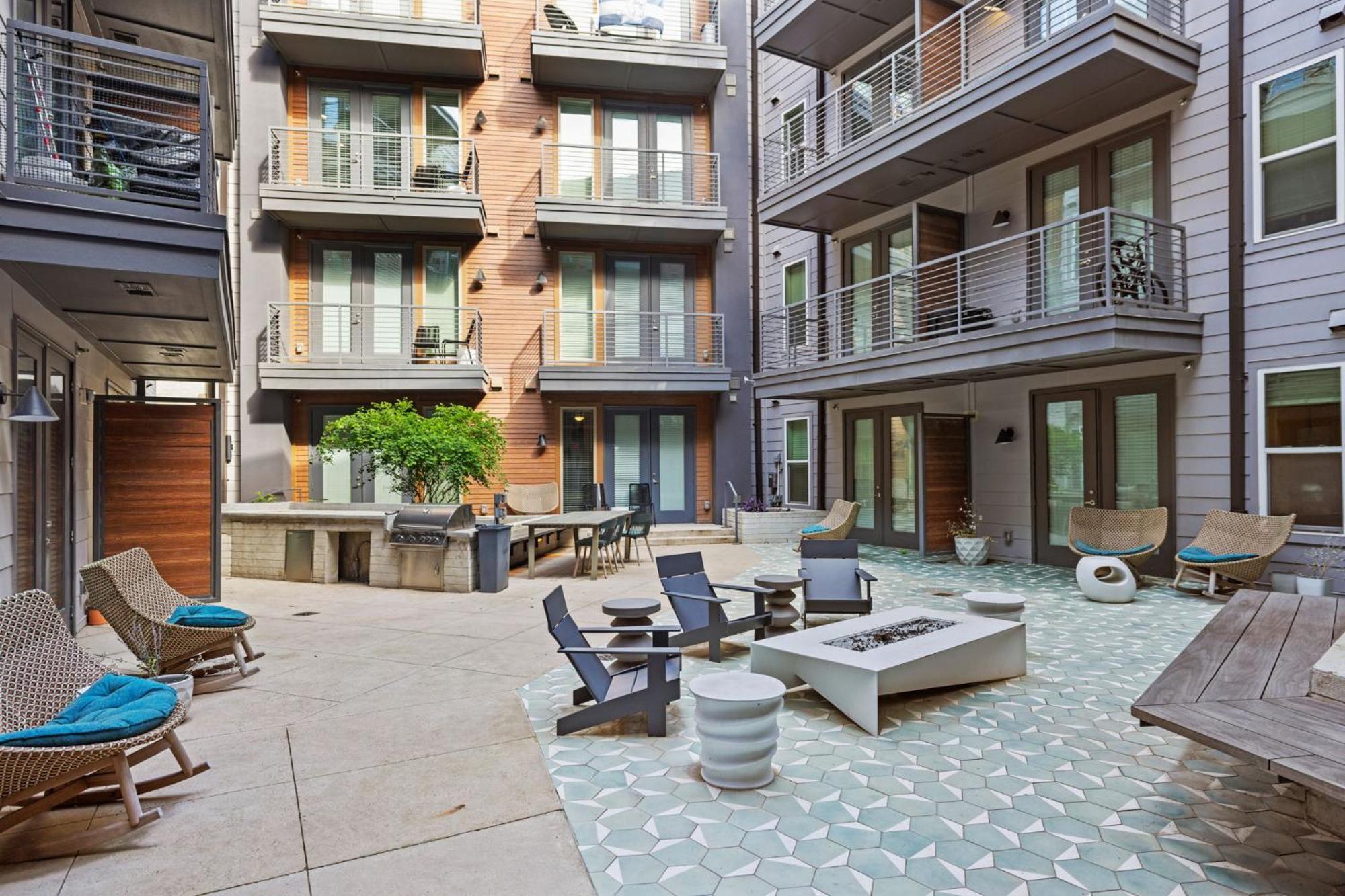Placemakr Downtown Остин Екстериор снимка