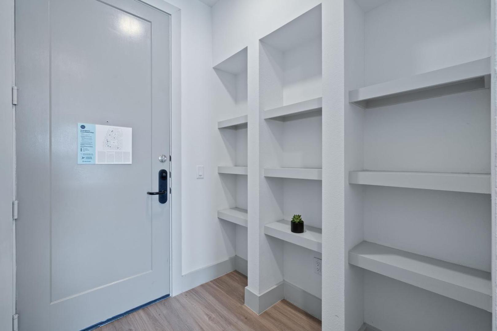 Placemakr Downtown Остин Екстериор снимка